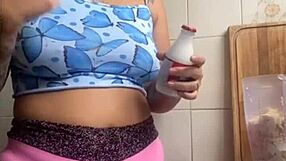 woman goes crazy flashing her big swollen pussy exhibition