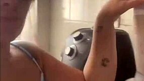 woman goes crazy flashing her big swollen pussy exhibition