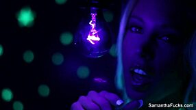 i watch samantha saint in lesbian scene under black light