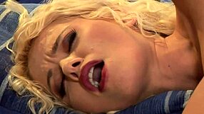 Hey, you like my horny holes for anal?