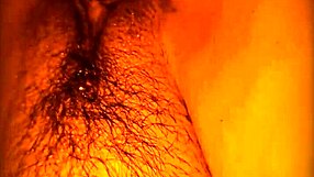 कितना स्वादिष्ट वे मुझे लंड देते हैं और मेरी चूत चूसते हैं, मुझे पसंद है कि वे मेरी गैंड चाटते हैं