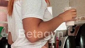 Sexo anal com gozada dentro