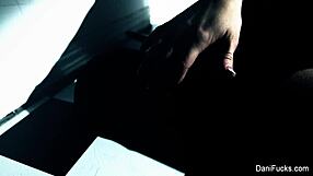 Light streams with dani daniels in a sexy show