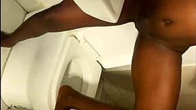 Joyfulsin Loves Squirting With Casual Friend