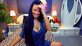 Smoking Beauty Girl Webcam