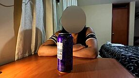 casting 004 - aida nos muestra como se hace un squirt y tiene un hermoso creampie anal versi�n gratuita