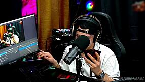 बी मेजिया ने चूचियां बाहर निकालीं और रुआन से कहा उन्हें अच्छी तरह से दबाने के लिए, वह गीली हो गई और टेसाओ से गेमिंग - पूपम नो बाराको