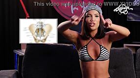 Does Gostosa Teach Asian Latina To Lick Pussy?