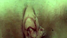 watch me masturbate my sexy wife?