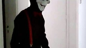 jig saw fudendo a loira milf com grandes tetas 😏