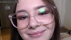 Amatuer bbc interracial teen 18+ Vivien Doll kneppet af hendes sorte matematik lærer