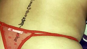 curvy housewife gets assfucking cumshot