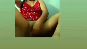 novinha usando consolo with emotional usa vibes