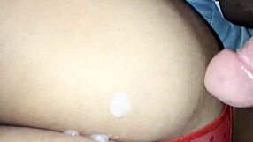 curvy housewife gets assfucking cumshot