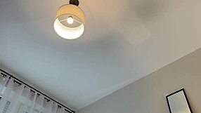 Hot Skinny Blonde Twerks Big Ass