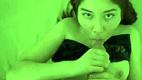 Ella Prefiere el Sexo Anal Porque Su Chochito Es Muy Estrecho!