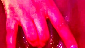 gostosa hints at intense solo session with wet ebony pussy