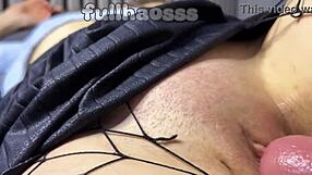 ซูมใกล้เย็ดหีโกนสาวเอเชีย 18+ แตกในแตกคาหีน้ำหยดชุ่มเสื้อผ้าขาด