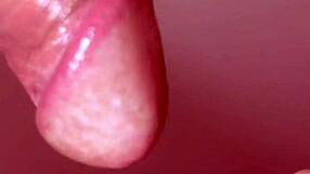 Stedsøster får første facial i del en