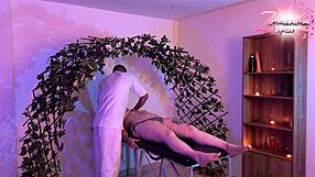 masseuse gets me all worked up so i masturbate before he returns