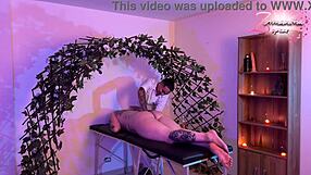 masseuse gets me all worked up so i masturbate before he returns