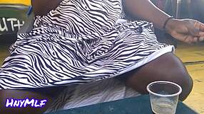 Exclamatory-Raw Bold Milf Flashes Shaved Pussy In Public Bar!