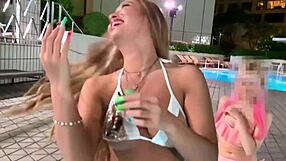 Amatør asiatisk jente rir cowgirl og doggystyle med cumshot på naturlige pupper i hardcore hjemmelaget action