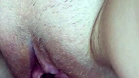 หีแน่นของฉันโดนฉีดน้ำเงี่ยนอุ่นในมุมใกล้กับหนุ่มกล้ามและควยเล็ก 18+