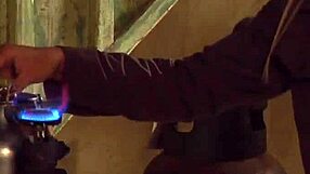 Kan denne bøjede lesbiske slave klare at blive spanket og fingeret af sin liderlige madame?