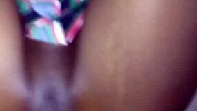 كس كريمي ياخد زب أسود كبير عميق داخل 😈