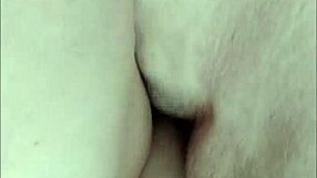 Jdeme dolů do lesa, kde FB2 bere mou manželku v drzé venkovní akci