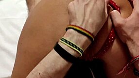 fisioterapeuta safado come a coroa no pelo in this intriguing bareback big ass gay session