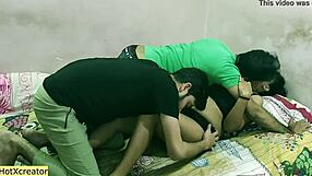 Nessa história, um trio indiano incrível rola com bhabhi e irmã compartilhando garoto inocente e garota tâmil em foda hardcore, chupada e ação grupal tabu