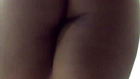 jéssica de 19 aninhos mostrando a bucetinha para o namorado