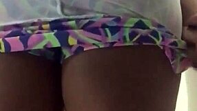 jéssica de 19 aninhos mostrando a bucetinha para o namorado