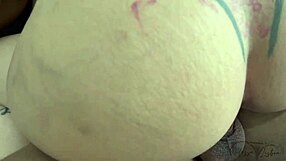 Ó istenem, olyan keményen eljöttem a dupla penetrációtól bareback, érezve a forró spermát a szoros seggemben.