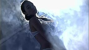 Gal Gadot is a goddess in her bikini look!