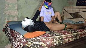 Я чувствую такую близость со своей сводной сестрой в этом индийском деси видео