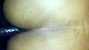 sneaking to get dat fat booty