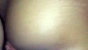 أشعر بالإثارة وأنا أنيك ماري بقوة قبل القذف داخل كسها الآسيوي الرطب