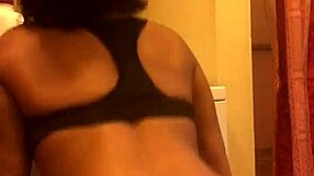 Xtrateaser böjer sig över för djuphalning och hundstilsknulande