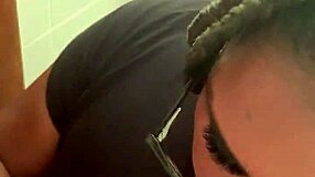 ディープスロートゲーホーが激しいフェラシーンでゲーギングと吸いながら顔射を受ける