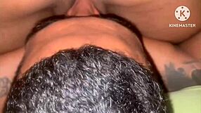 Sentando gostoso no corninho