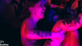 Oh my god, Bia Roman and Sam Quinn make me crave worshipping those sexy feet right now!