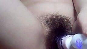 hey, check out this chinese milf streamer sharing a wet solo video