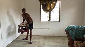 chatting with my mummy friend about satisfying her in bed with big cock