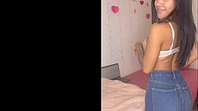 hey, check out sophia letting out some farts in her jeans while chatting casually