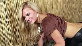 Blonde in tight leather fetish with lesbian