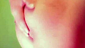 Why would this blonde tranny stuff her round ass with two bananas like a slut?