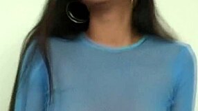 i adore this morocha puta showing off her great tetas in solo play